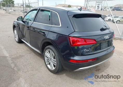 2018 Audi Q5 2.0T Premium/2.0T Tech Premium z USA, uszkodzony, nr VIN WA1BNAFY6J2090428